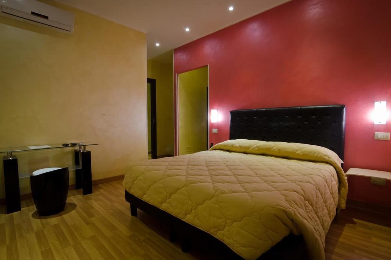 Via Palazzo Sanremo Hotel Bagian luar foto