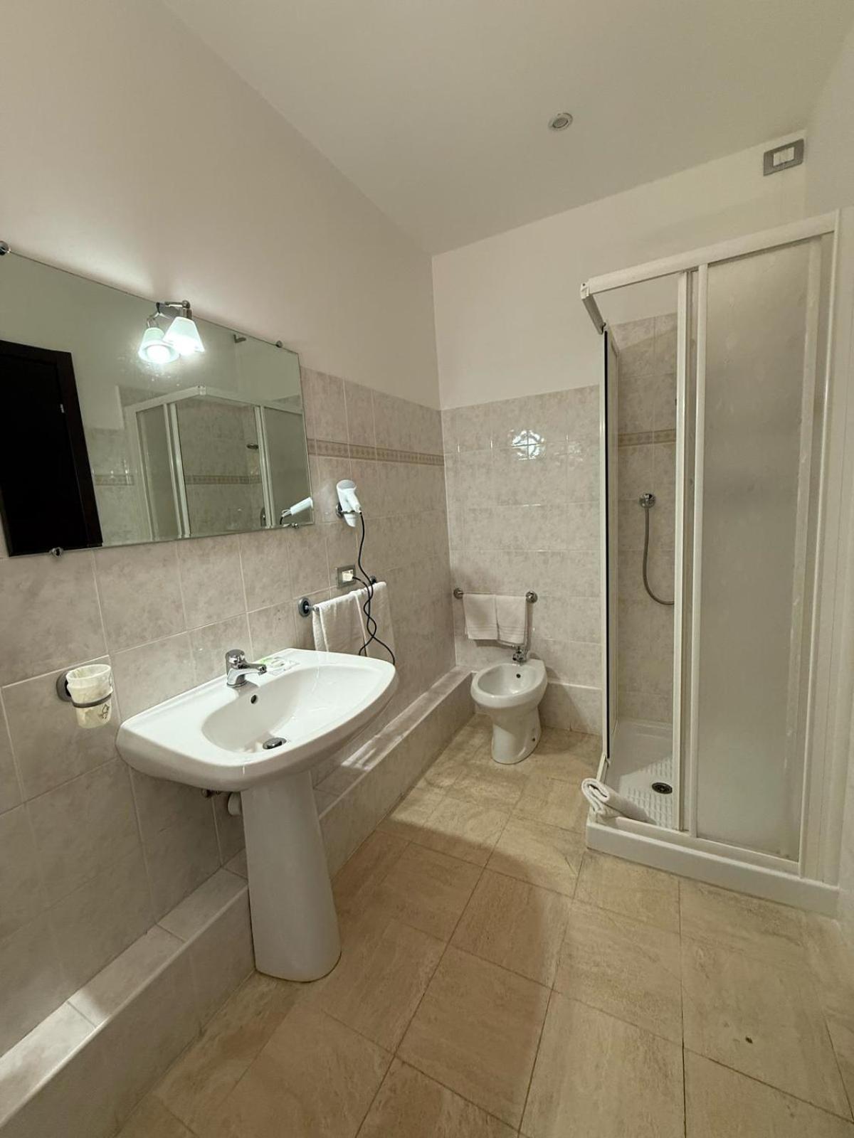 Via Palazzo Sanremo Hotel Bagian luar foto